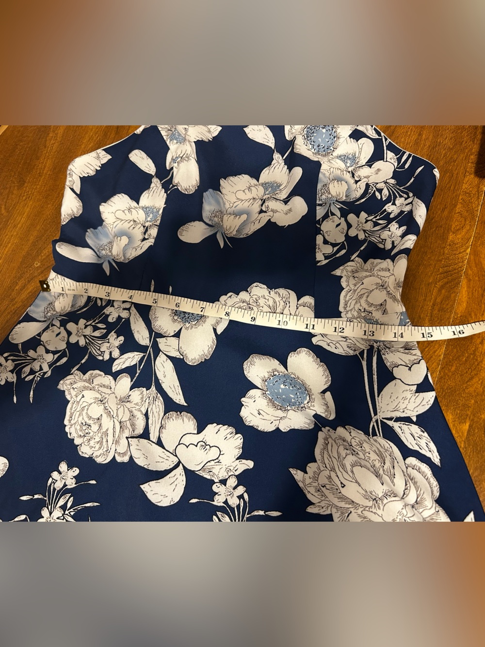 Women’s Medium Navy Blue Floral Halter Dress - Picture 13 of 14